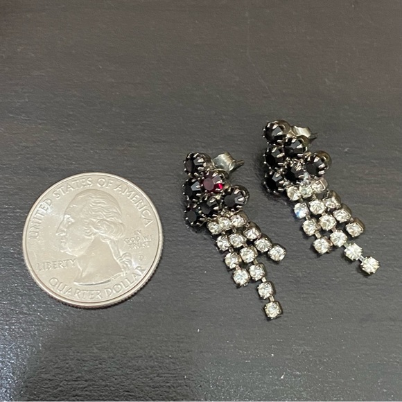 Vintage Deep Garnet Almost Black Rhinestones Waterfall Drop Pierced Earrings - Picture 8 of 10